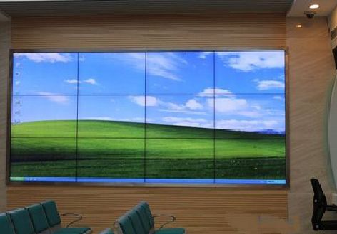 宝兴液晶拼接屏的另类用法。